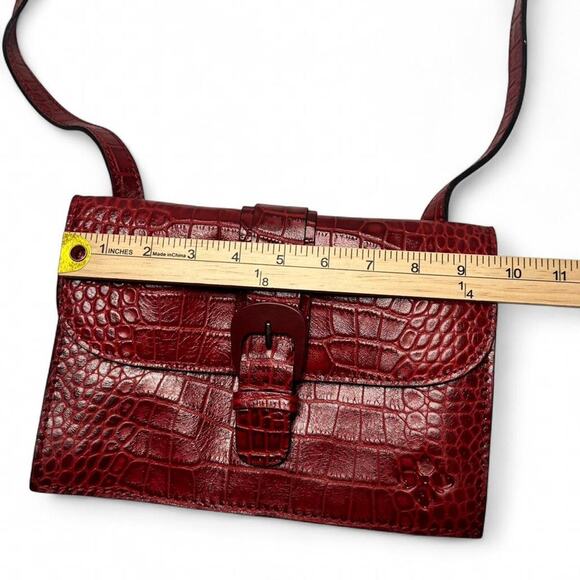 Patricia Nash Embossed Vintage Red Crocodile Leather Shoulder Bag Buckle closure - Picture 3 of 8